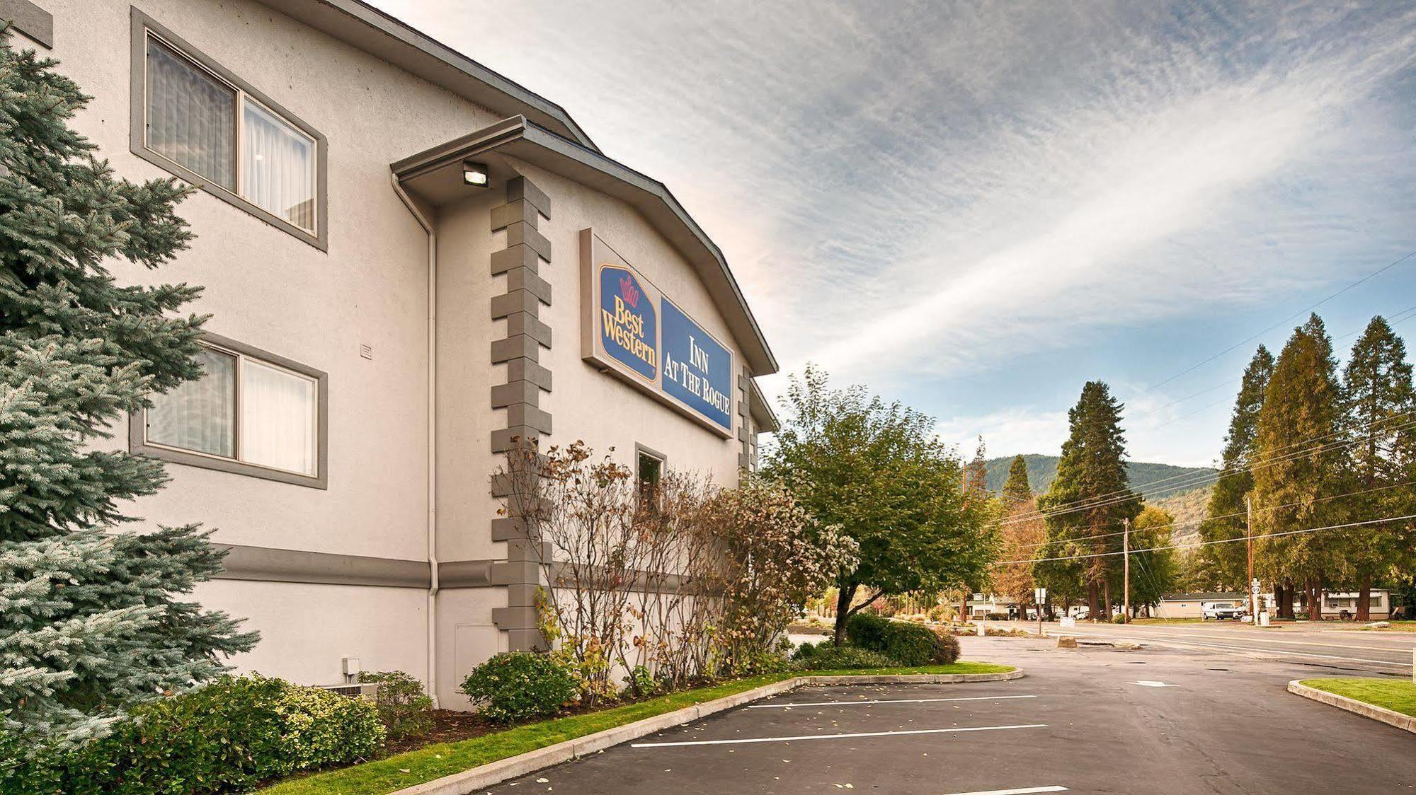 Best Western Inn At The Rogue Rogue River Exterior foto